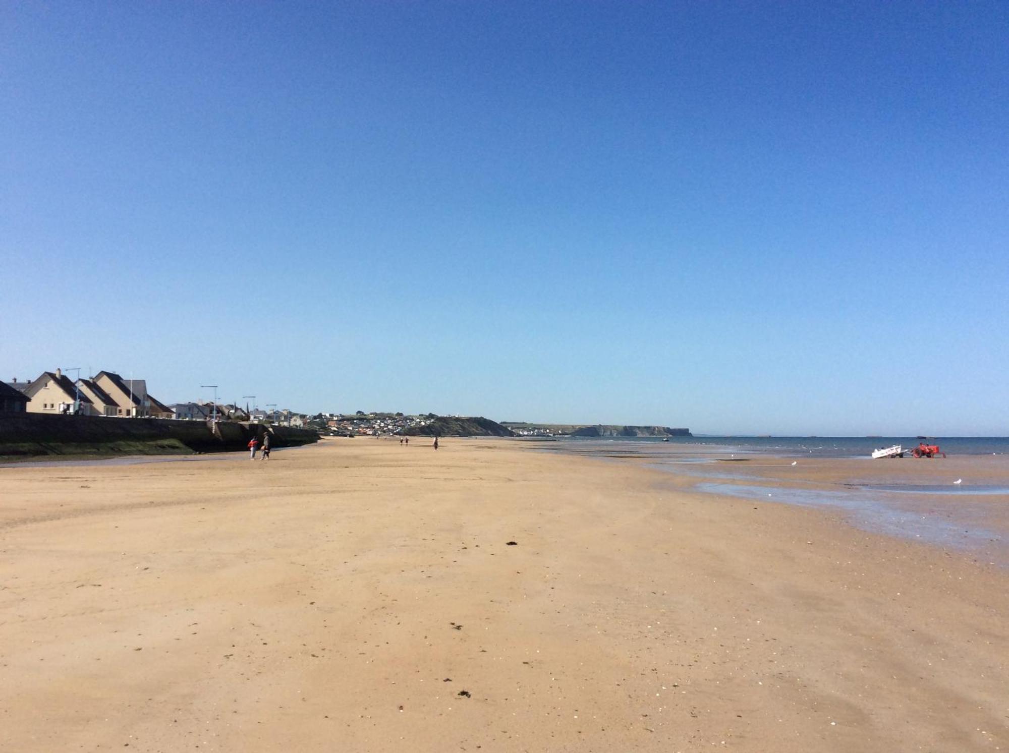 Sweet Omaha Belle Maison Recente Lumineuse Et Cosy Bien Equipee Jardin Clos 15 Mn A Pied Plage Omaha Beach Et Proche De Bayeux & Port En Bessin 滨海圣洛朗 外观 照片